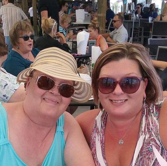 Meet your Posher, Erika - Picture 2 of 3